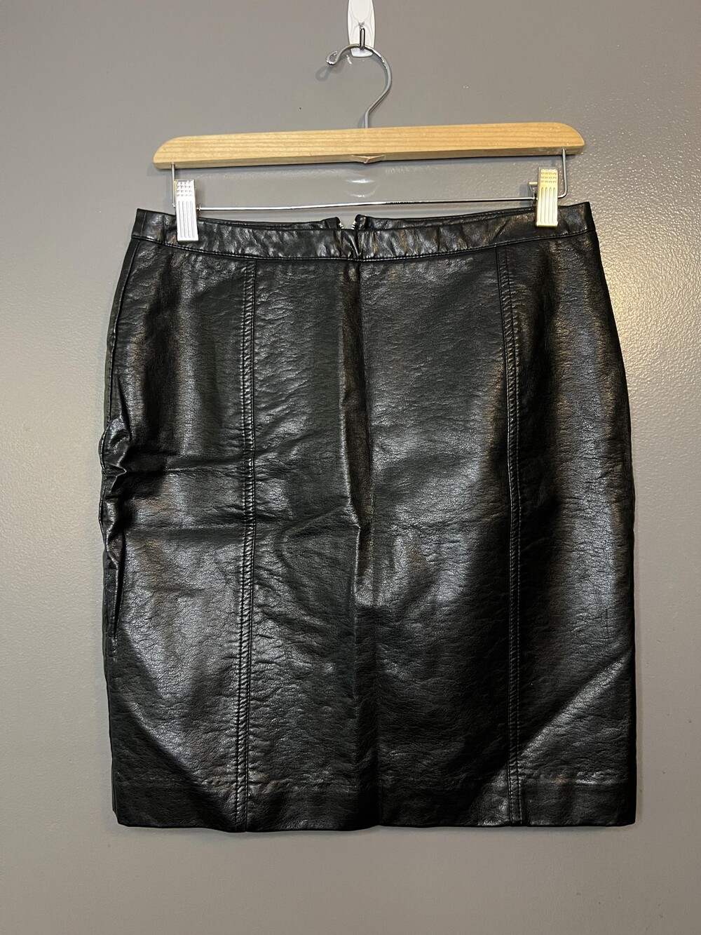 Worthington Skirt Womens 6P Black Faux Leather Petite Pencil Lined Back Zip